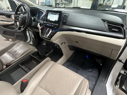 Used 2024 Honda Odyssey Elite image 30