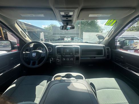 Used 2019 RAM 1500 Express w/ Express Value Package AWD/4WD image 17
