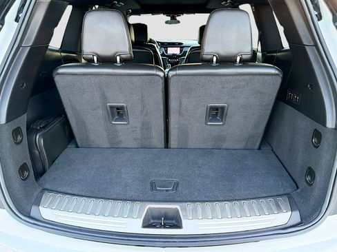 Used 2021 Cadillac XT6 Premium Luxury image 12