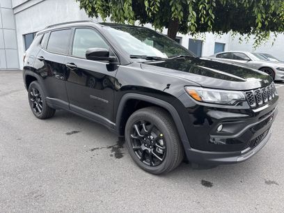 New 2025 Jeep Compass Latitude w/ Altitude Special Edition
