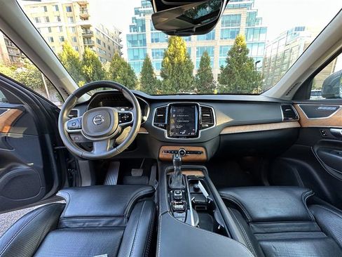 Used 2018 Volvo XC90 T6 Inscription w/ Convenience Package image 30
