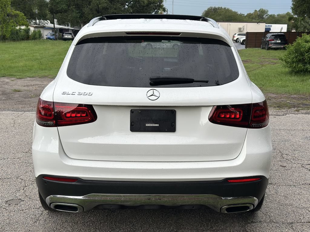 Used 2022 Mercedes-Benz GLC 300 4MATIC w/ Premium Package Lite image 14