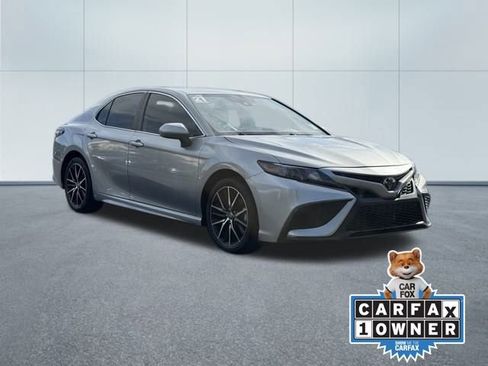 Used 2021 Toyota Camry SE image 42