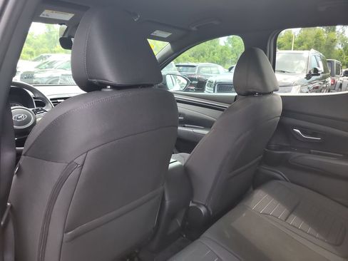 Used 2024 Hyundai Santa Cruz SE FWD image 9