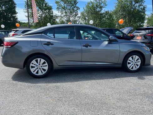Used 2024 Nissan Sentra S FWD image 9