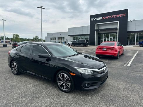 Used 2017 Honda Civic EX-T image 2