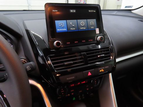 New 2025 Mitsubishi Eclipse Cross LE image 16