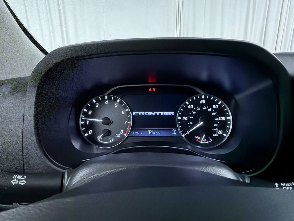 Used 2025 Nissan Frontier SV w/ SV Convenience Package AWD/4WD image 21