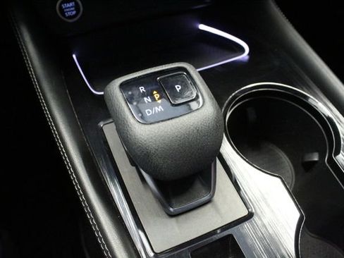 Used 2021 Nissan Rogue Platinum FWD image 16