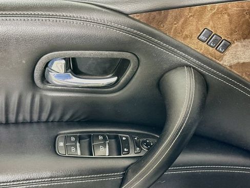 Used 2017 INFINITI QX80 4WD image 23