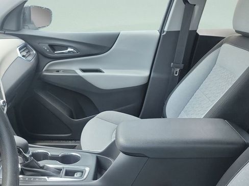 Used 2023 Chevrolet Equinox LS w/ LS Convenience Package FWD image 10