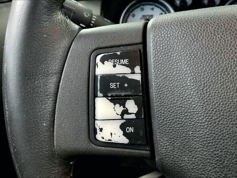 Used 2008 Ford Focus SE FWD image 12
