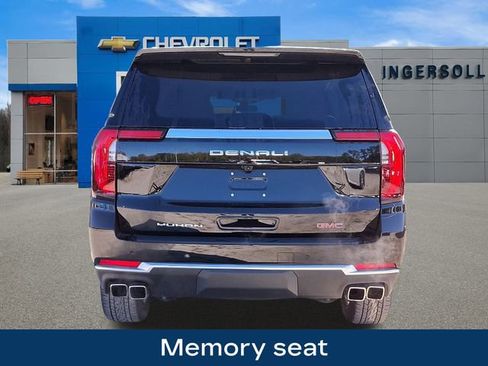 Used 2025 GMC Yukon XL Denali image 7