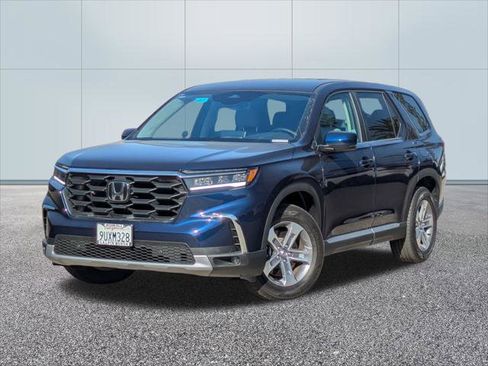 Certified 2025 Honda Pilot EX-L image 1