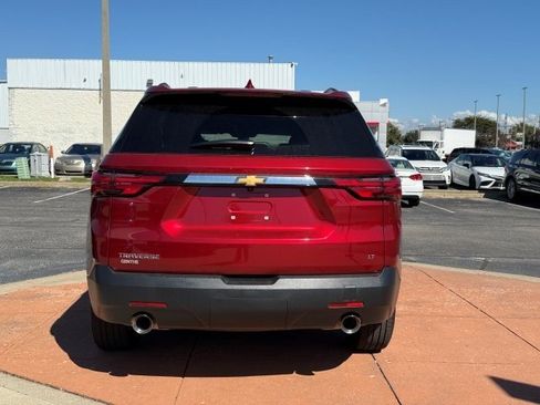 Used 2023 Chevrolet Traverse LT image 5