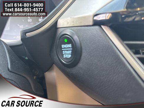 Used 2020 Ford Escape SE image 15