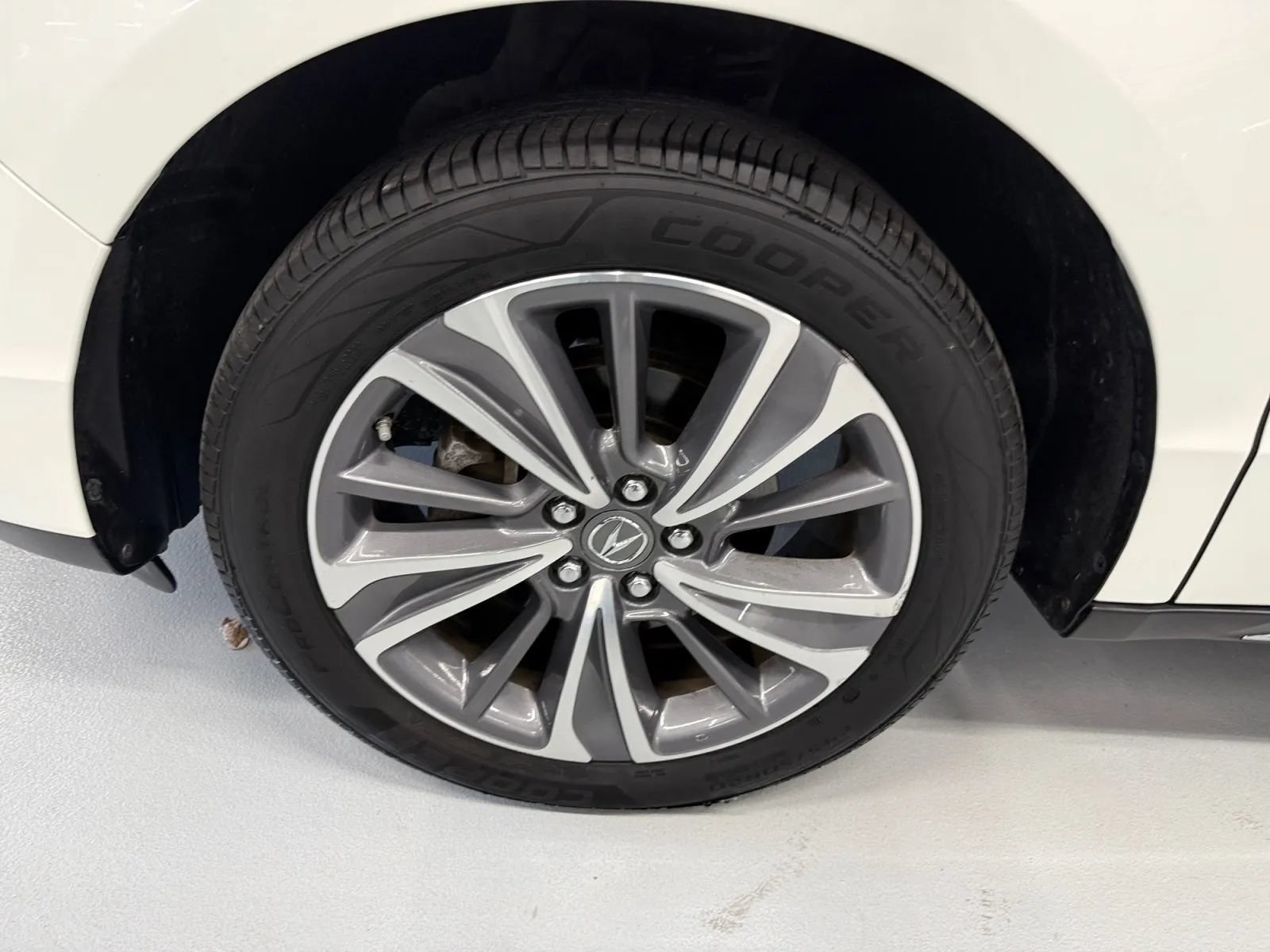 Used 2018 Acura MDX w/ Technology Package AWD/4WD image 35