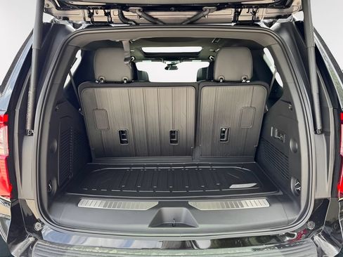 New 2026 GMC Yukon Denali w/ Sun & Power Step Package AWD/4WD image 6
