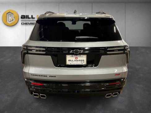 Used 2025 Chevrolet Traverse RS w/ LPO, Floor Liner Package image 11