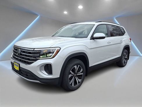 New 2026 Volkswagen Atlas SE image 1