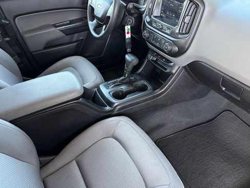 Used 2019 Chevrolet Colorado W/T image 23