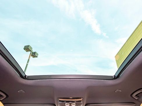 New 2026 Land Rover Defender 130 X-Dynamic SE image 51