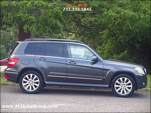Used 2010 Mercedes-Benz GLK 350 4MATIC image 5