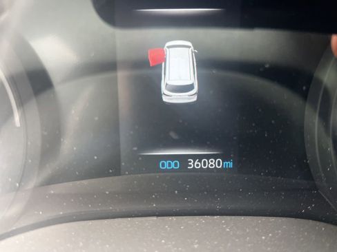 Used 2023 Toyota Sienna XLE w/ XLE Plus Package image 5