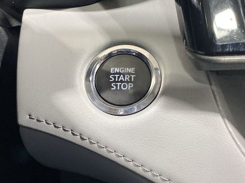 Used 2023 Toyota Highlander Limited image 20