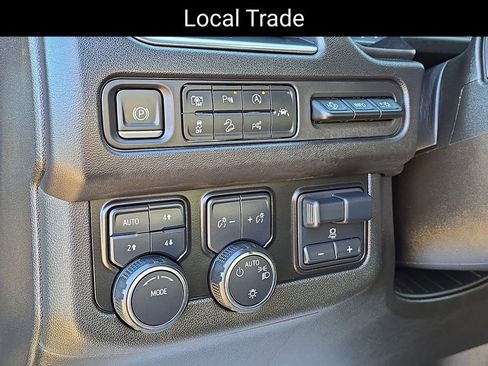 Certified 2024 Chevrolet Suburban High Country w/ Advanced Technology Package image 9