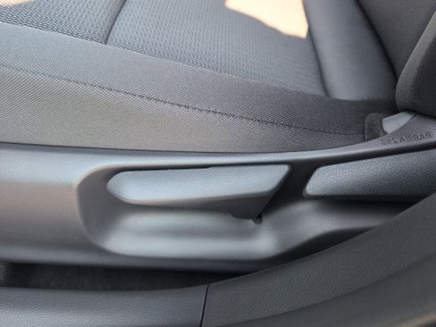 New 2026 Toyota Prius LE image 11