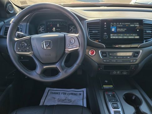 Certified 2025 Honda Passport TrailSport image 16