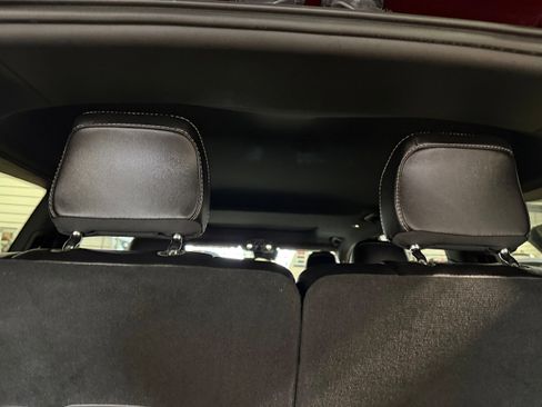 Certified 2025 Jeep Grand Cherokee L Altitude image 14