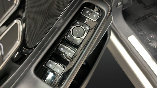 Used 2025 Lincoln Aviator AWD image 20