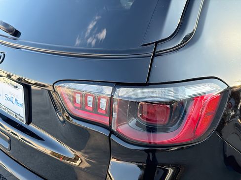 Used 2022 Jeep Compass Altitude w/ Convenience Group image 27