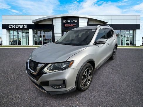 Used 2018 Nissan Rogue SL image 1