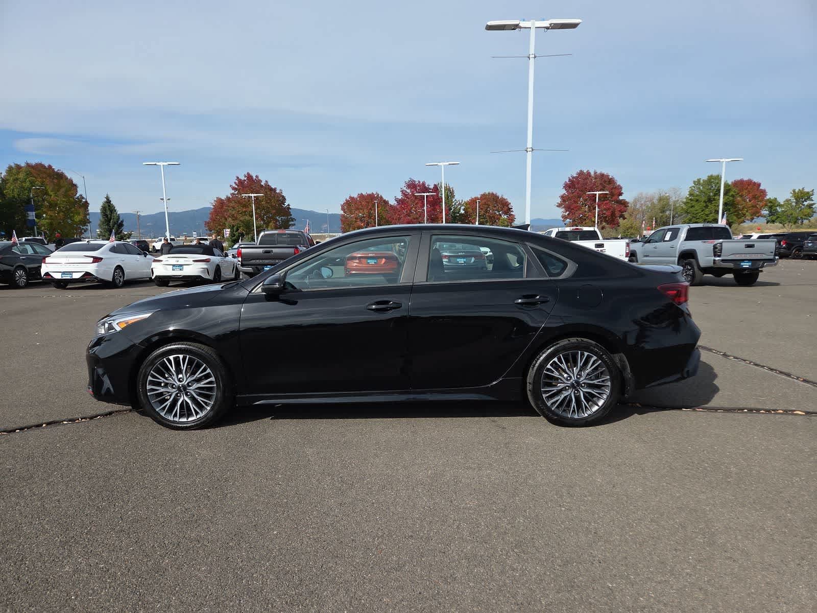 Used 2023 Kia Forte GT-Line FWD image 11
