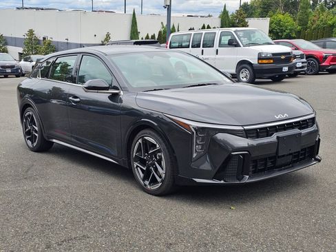 New 2026 Kia K4 GT-Line FWD image 4