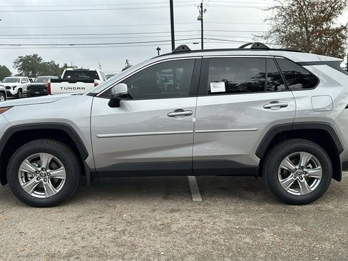 New 2025 Toyota RAV4 XLE image 4