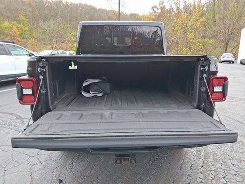 Used 2022 Jeep Gladiator Overland w/ Popular Equipment Package image 29