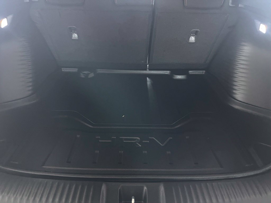 Used 2025 Honda HR-V Sport image 17