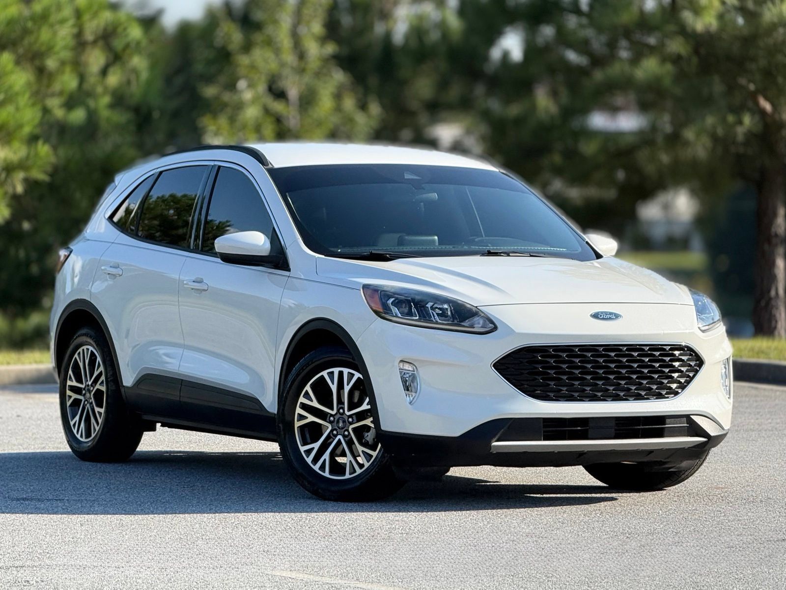 Used 2020 Ford Escape SEL FWD image 13