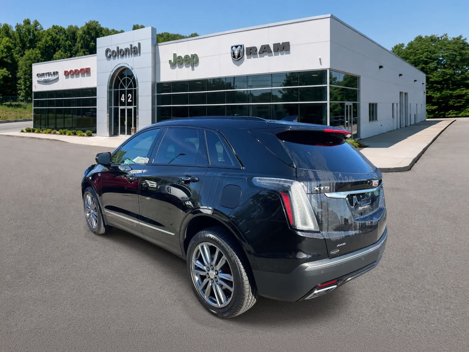 Used 2022 Cadillac XT5 Sportv AWD/4WD image 3