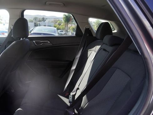 Used 2024 Kia Sportage LX image 16