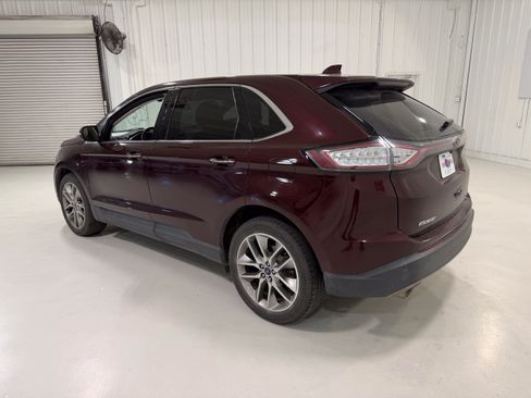 Used 2017 Ford Edge Titanium w/ Equipment Group 301A AWD/4WD image 3