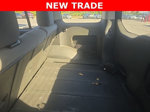 Used 2013 Nissan Xterra S image 3