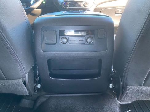 Used 2017 Chevrolet Tahoe LT image 29