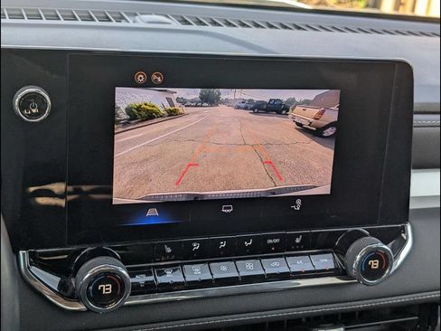 Used 2025 Chevrolet Colorado LT w/ Advanced Trailering Package RWD image 9