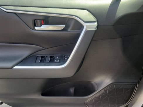Used 2025 Toyota RAV4 XLE w/ Convenience Package FWD image 14