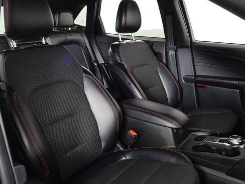 Used 2024 Ford Escape ST-Line w/ Tech Pack #1 image 29